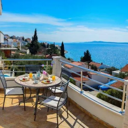 Apartment Marta Trogir