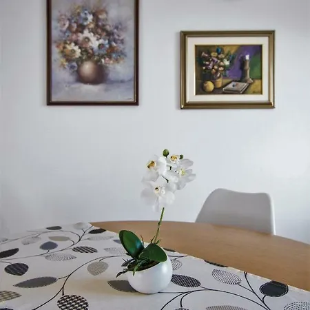 Marta Apartment *